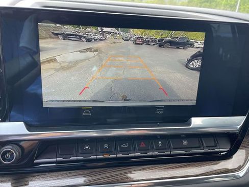 Certified 2023 Chevrolet Silverado 1500 LT AWD/4WD image 18