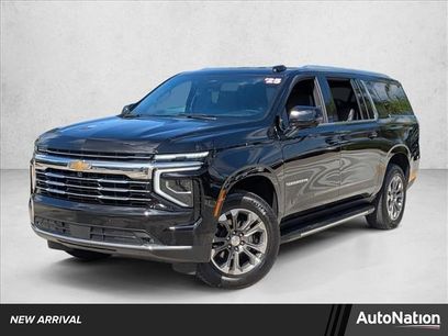 Used 2025 Chevrolet Suburban LT w/ Comfort Package