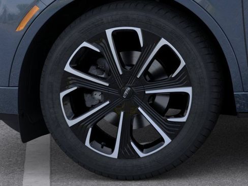 New 2026 Lincoln Nautilus Reserve AWD/4WD image 19