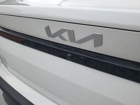 New 2025 Kia K4 EX image 30