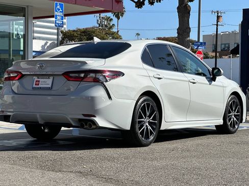 Certified 2024 Toyota Camry SE FWD image 4