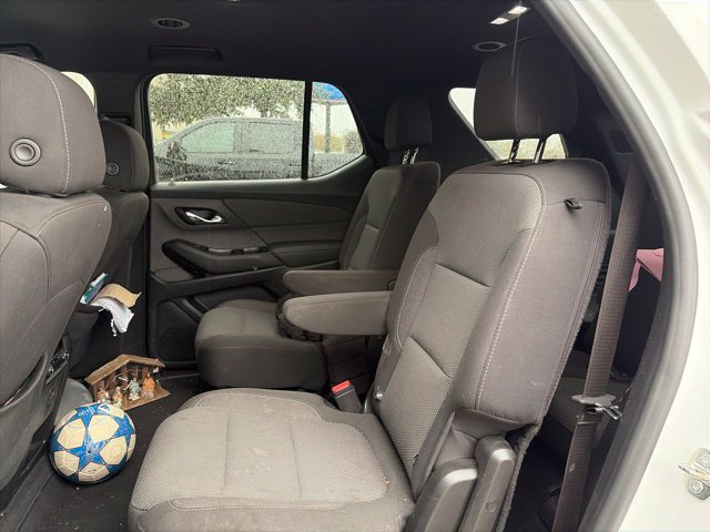Used 2023 Chevrolet Traverse LT FWD image 13