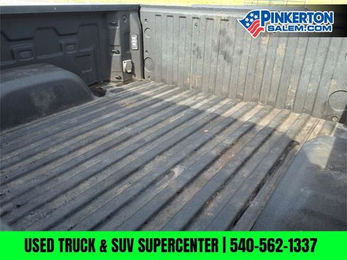 Used 2022 Chevrolet Silverado 1500 High Country w/ Technology Package image 11