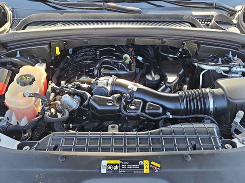 Used 2022 Jeep Grand Cherokee L Laredo AWD/4WD image 13