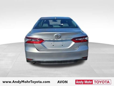 Used 2021 Toyota Camry LE image 6