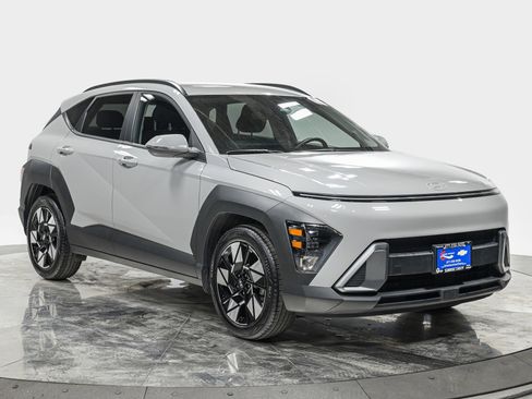 Used 2024 Hyundai Kona SEL FWD image 9