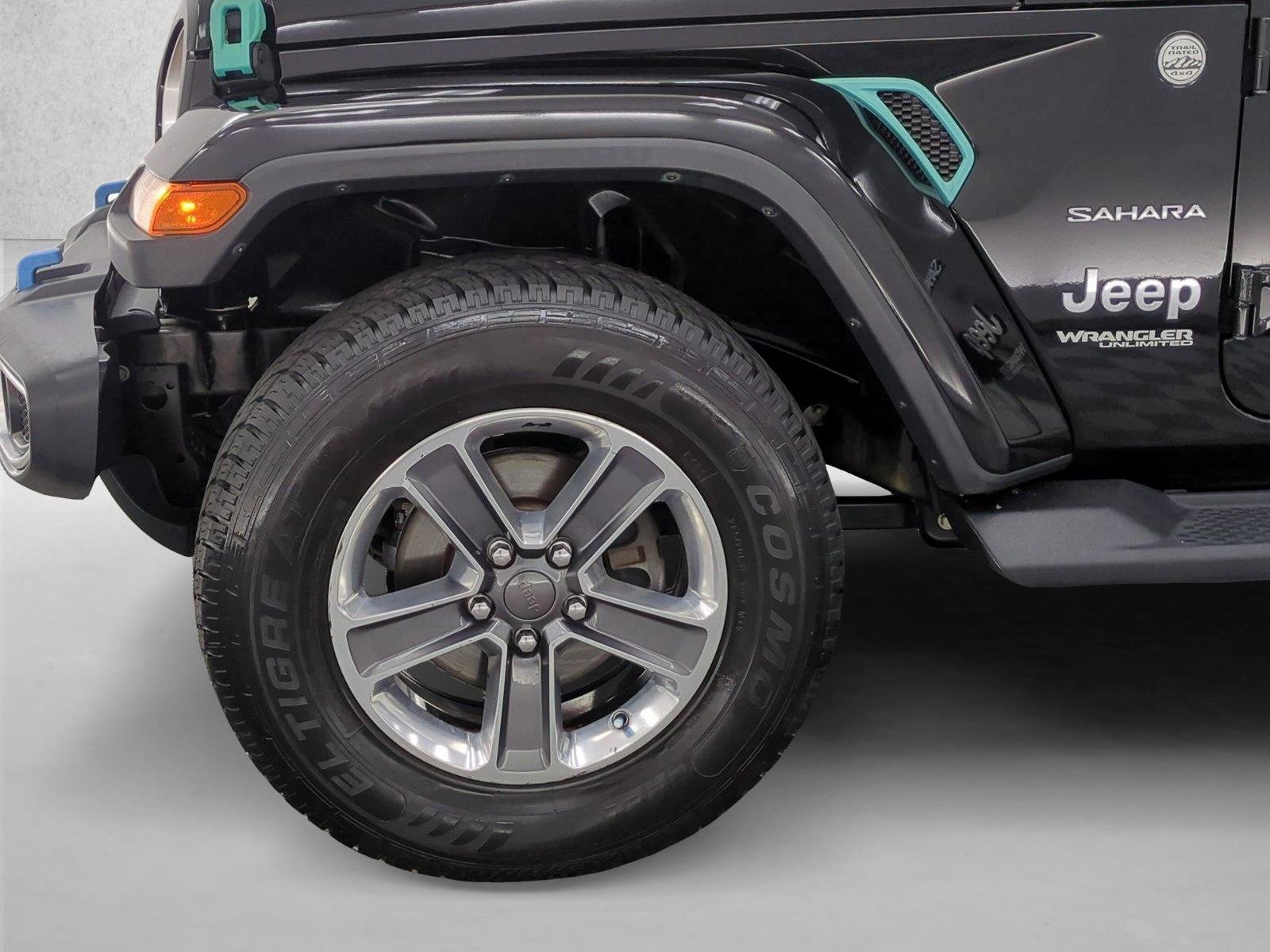 Used 2018 Jeep Wrangler Unlimited Sahara AWD/4WD image 25
