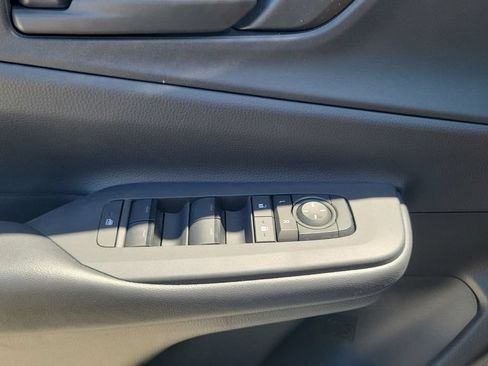 New 2026 Toyota Prius Plug-In Hybrid FWD image 19