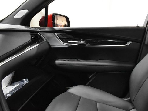 Used 2024 Cadillac XT5 Premium Luxury w/ LPO, Floor Liner Package image 23