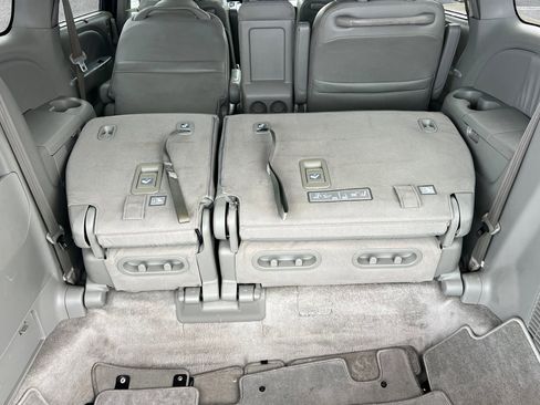 Used 2010 Honda Odyssey EX-L image 16
