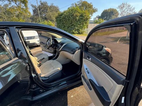 Used 2017 Hyundai Accent Value Edition image 9