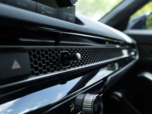 Used 2024 Honda Civic Sport image 32