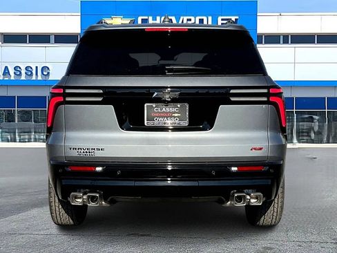 New 2026 Chevrolet Traverse RS image 4