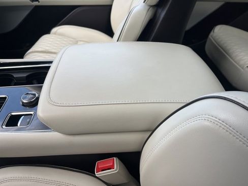 Used 2023 Lincoln Aviator Black Label w/ Dynamic Handling Package image 41