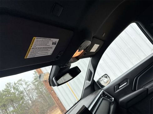 Used 2024 GMC Canyon Elevation w/ Convenience Package image 19