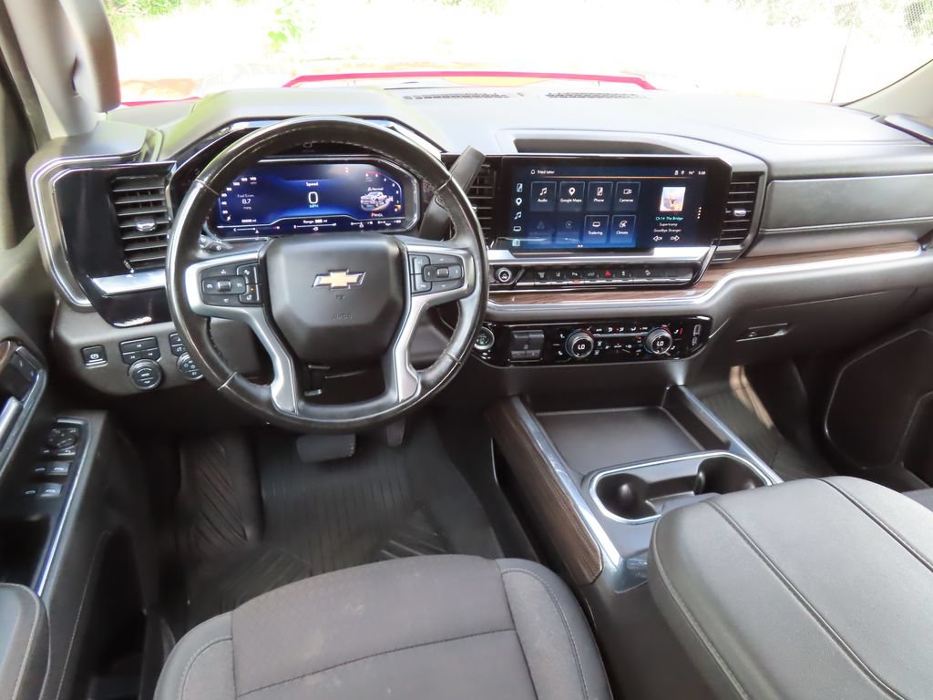 Used 2025 Chevrolet Silverado 2500 LT w/ All Star Edition AWD/4WD image 4
