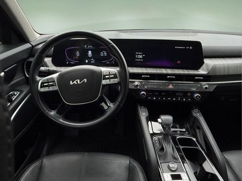 Used 2024 Kia Telluride EX FWD image 11