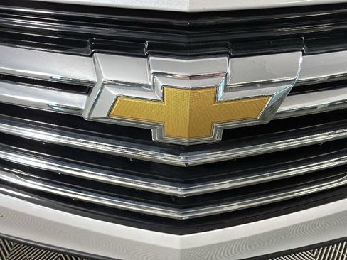 Used 2022 Chevrolet Equinox Premier AWD/4WD image 10