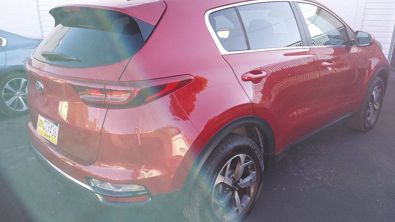 Used 2020 Kia Sportage LX AWD/4WD image 15