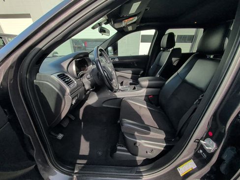 Certified 2021 Jeep Grand Cherokee Laredo X image 11