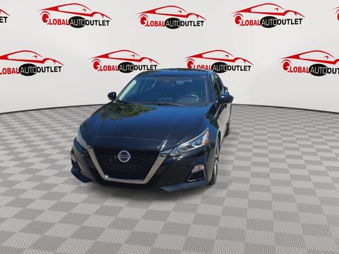Used 2021 Nissan Altima 2.5 SR FWD image 3