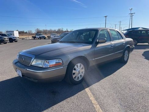 Used 2005 Mercury Grand Marquis LS image 2