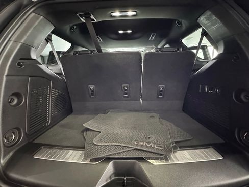 Used 2023 GMC Yukon Denali w/ Denali Reserve Package image 24