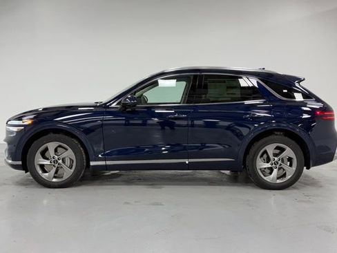 New 2026 Genesis GV70 2.5T Advanced image 2