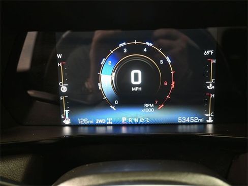 Used 2023 Chevrolet Colorado LT w/ LT Convenience Package III image 9