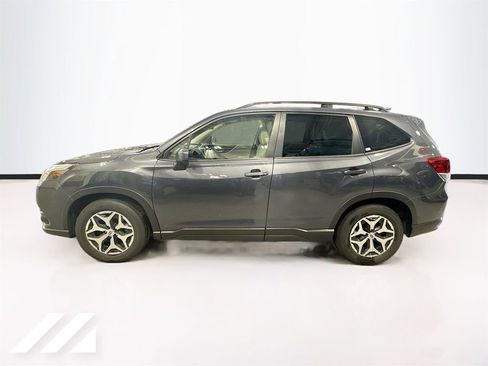 Certified 2023 Subaru Forester Premium image 8