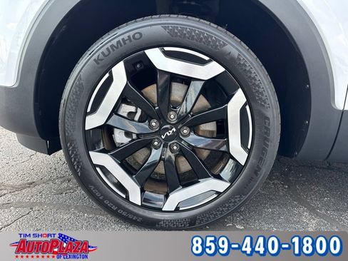 Used 2025 Kia Telluride S FWD image 6