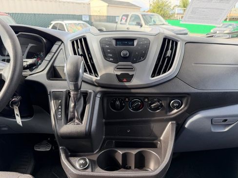 Used 2018 Ford Transit 350 XL image 25