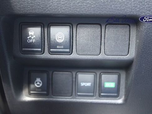 Used 2021 Nissan Rogue Sport SV image 19