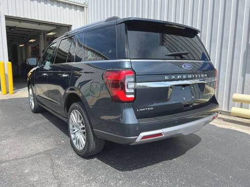 Used 2023 Ford Expedition Limited AWD/4WD image 7