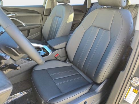 New 2025 Audi Q5 Premium Plus image 15