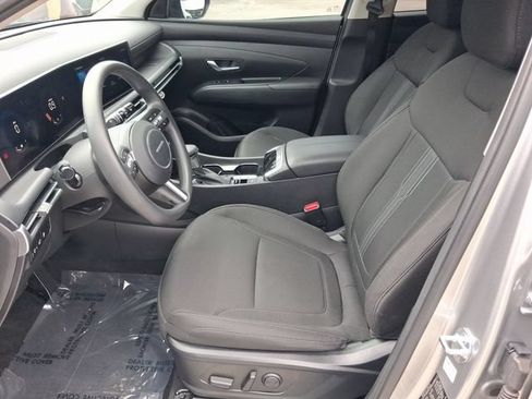 Used 2025 Hyundai Tucson SEL FWD image 12