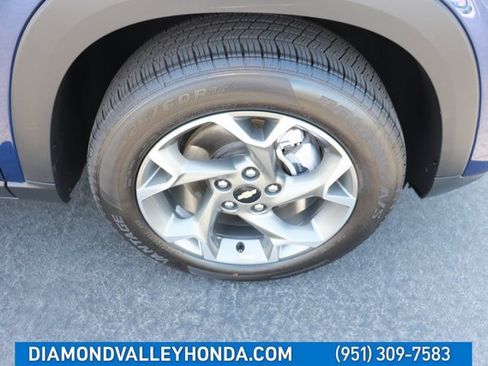 Used 2024 Chevrolet Trax LT FWD image 24