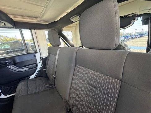 Used 2011 Jeep Wrangler Unlimited Sport image 22