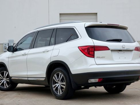 Used 2017 Honda Pilot EX-L image 4