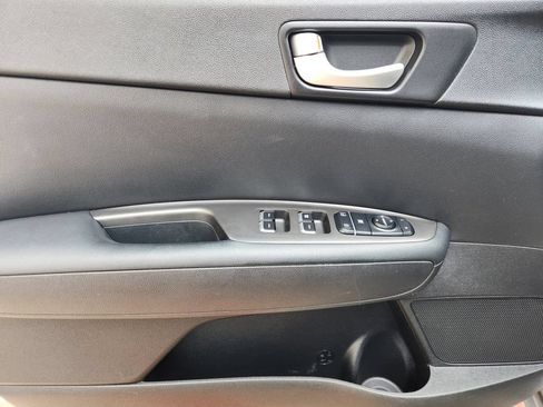 Used 2018 Kia Optima LX FWD image 21