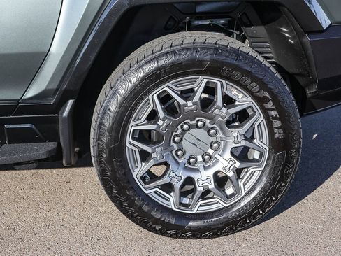 Used 2024 GMC Hummer EV 3X AWD/4WD image 10