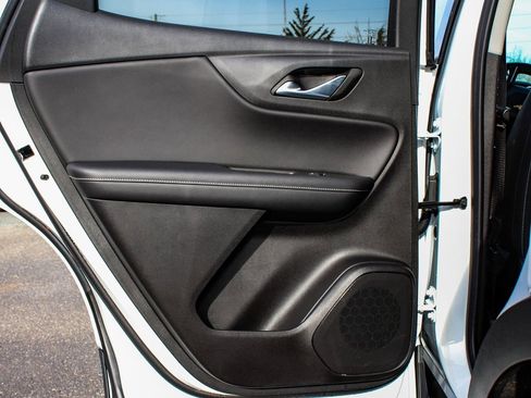 Used 2023 Chevrolet Blazer LT image 11