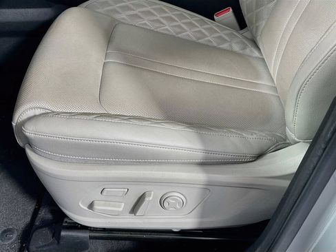 Certified 2022 Kia Sorento SX FWD image 12