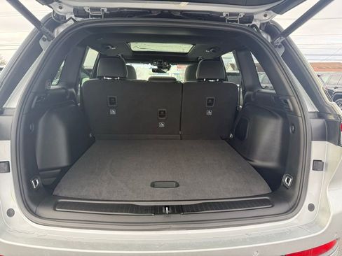 New 2026 Jeep Grand Cherokee Laredo image 16