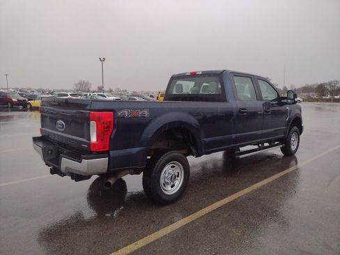 Used 2019 Ford F250 XL w/ Power Equipment Group image 4