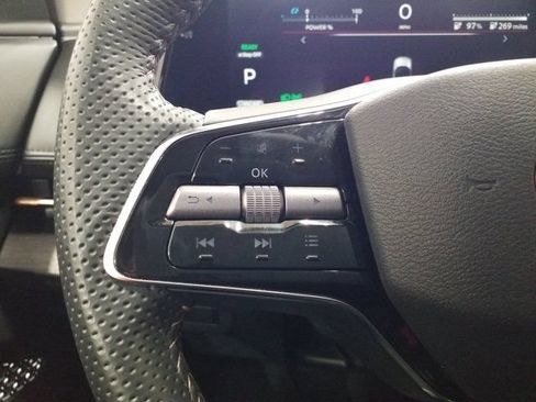 Used 2024 Nissan Ariya AWD image 4