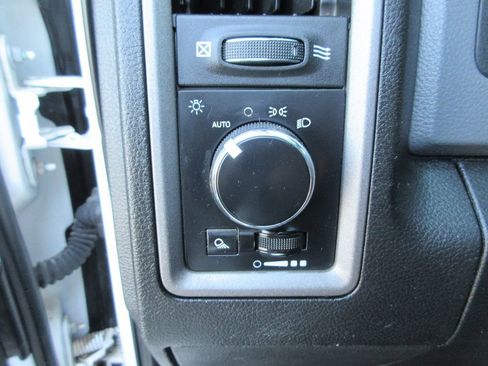 Used 2018 RAM 2500 Tradesman AWD/4WD image 26