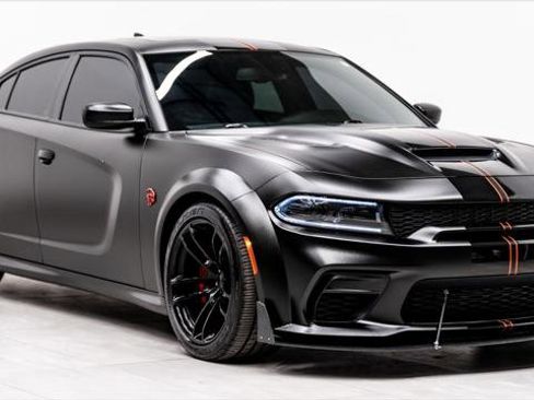 Used 2022 Dodge Charger SRT Hellcat RWD image 5