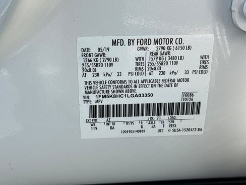 Certified 2020 Ford Explorer Platinum w/ Premium Technology Package AWD/4WD image 31
