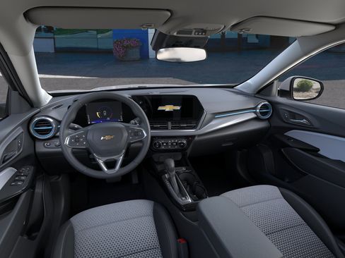 New 2026 Chevrolet Trax LT w/ Driver Confidence Package FWD image 42